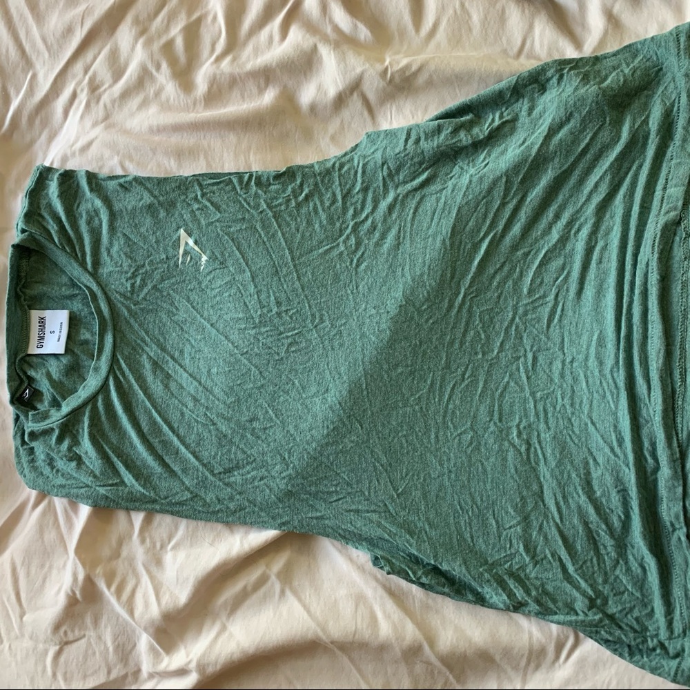 SOLD gymshark top bundle